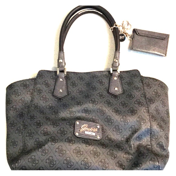 Guess Handbag - Picture 1 of 5